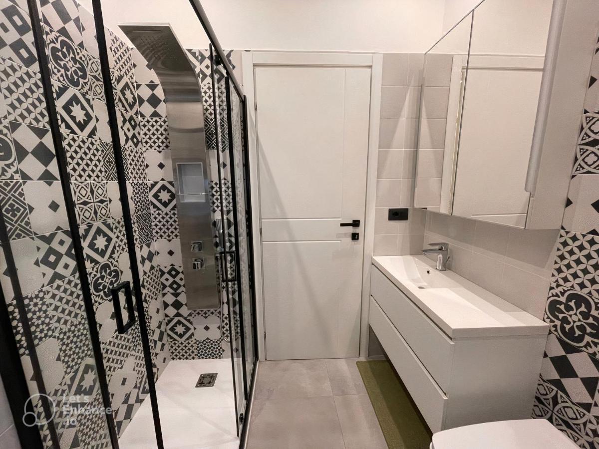 R39 Modern With Private Parking Apartamento Milán